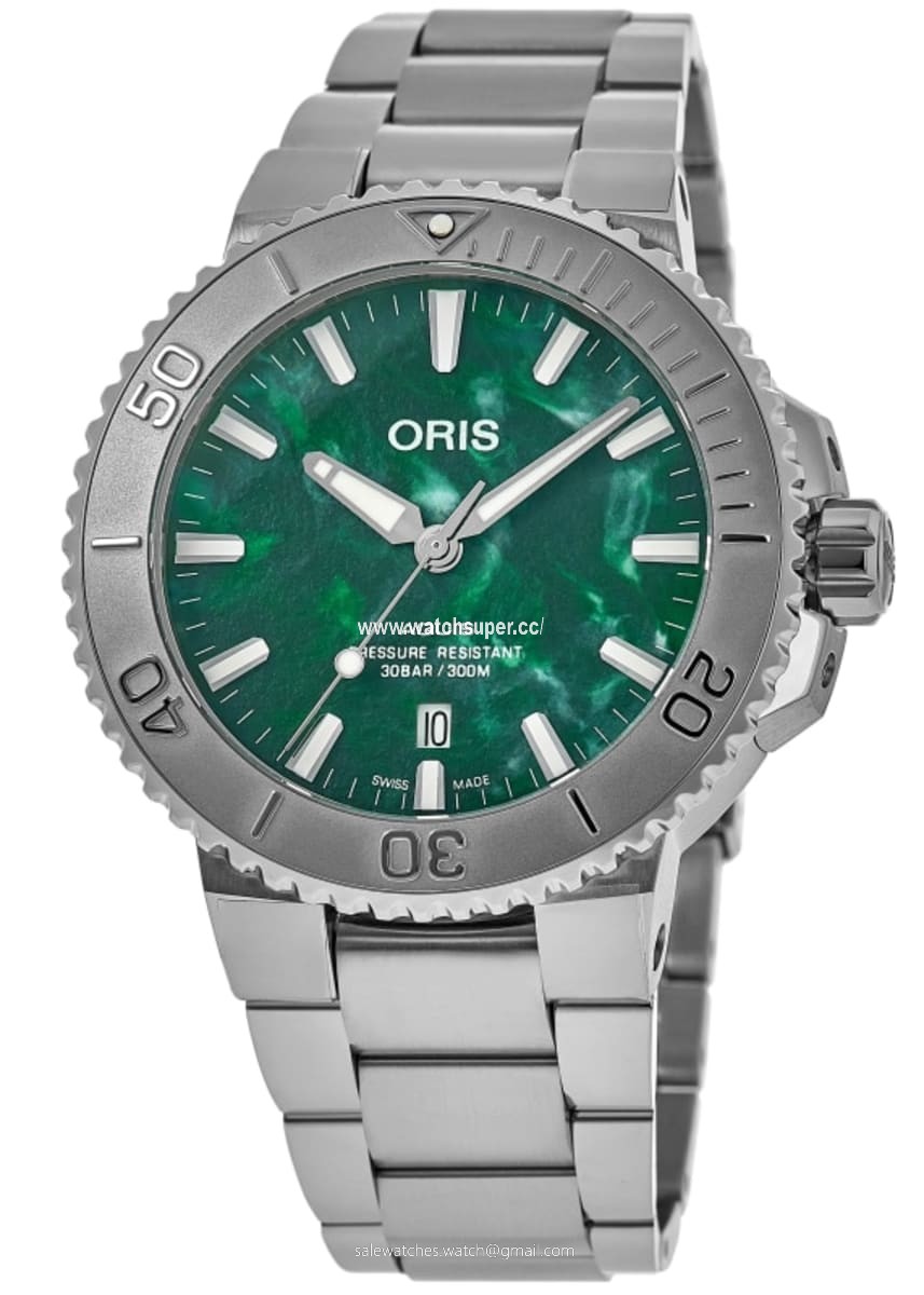 Oris Aquis Date 01 733 7730 4137-07 8 24 05PEB Stainless Steel 1