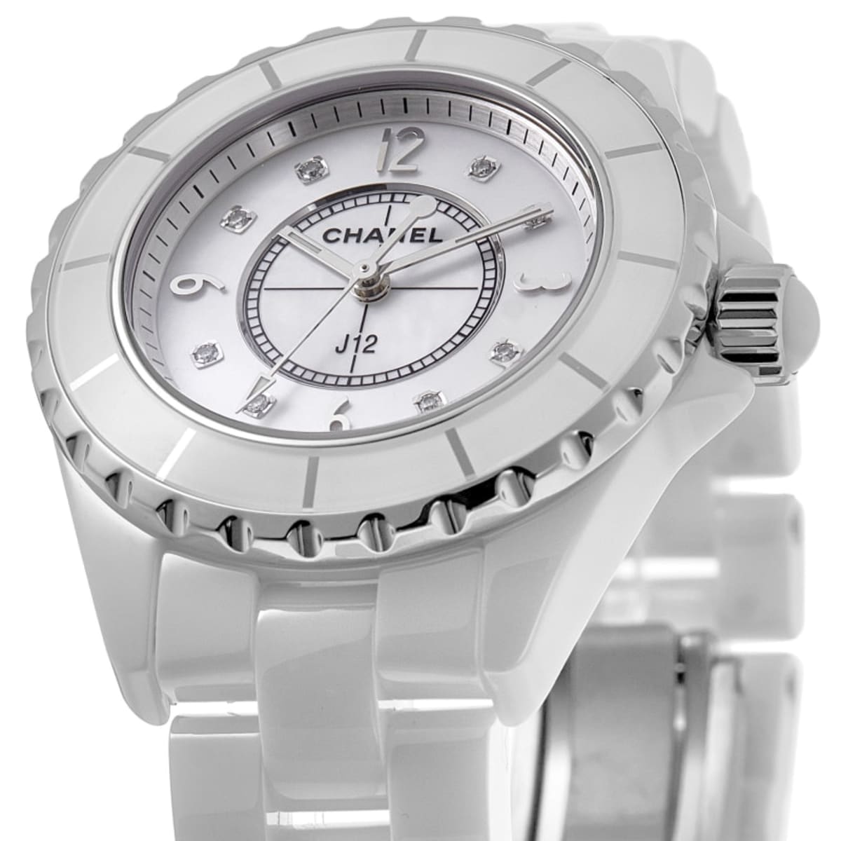 Chanel J12 Classic H2422 Ceramic 2