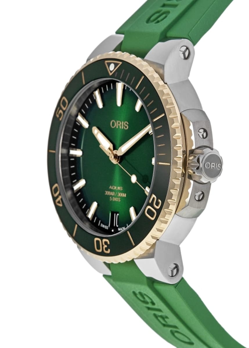 Oris Aquis Date 01 400 7769 6357-07 4 22 77FC Yellow Gold & Stainless Steel 3