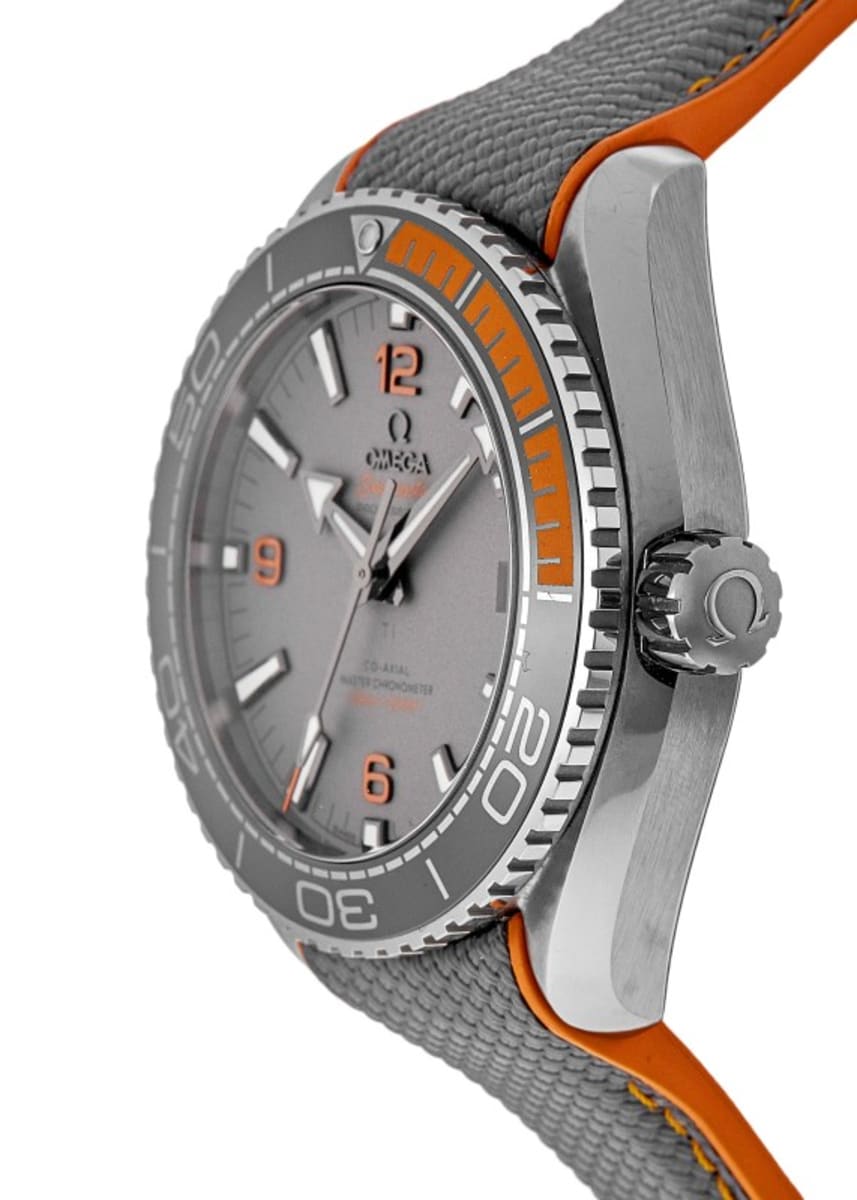 Omega Seamaster Planet Ocean 600M 43.5mm 215.92.44.21.99.001 Titanium 3
