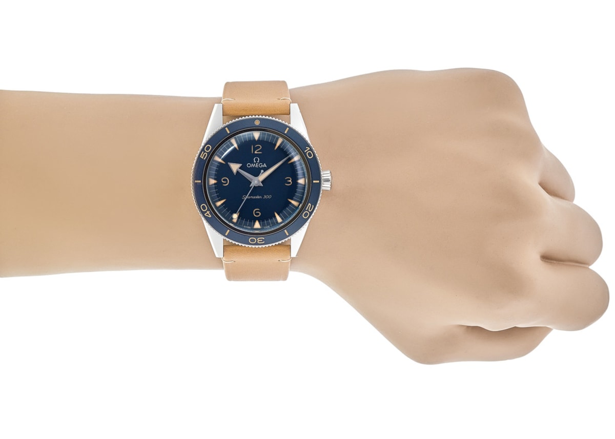 Omega Seamaster 300 234.32.41.21.03.001 Stainless Steel 4